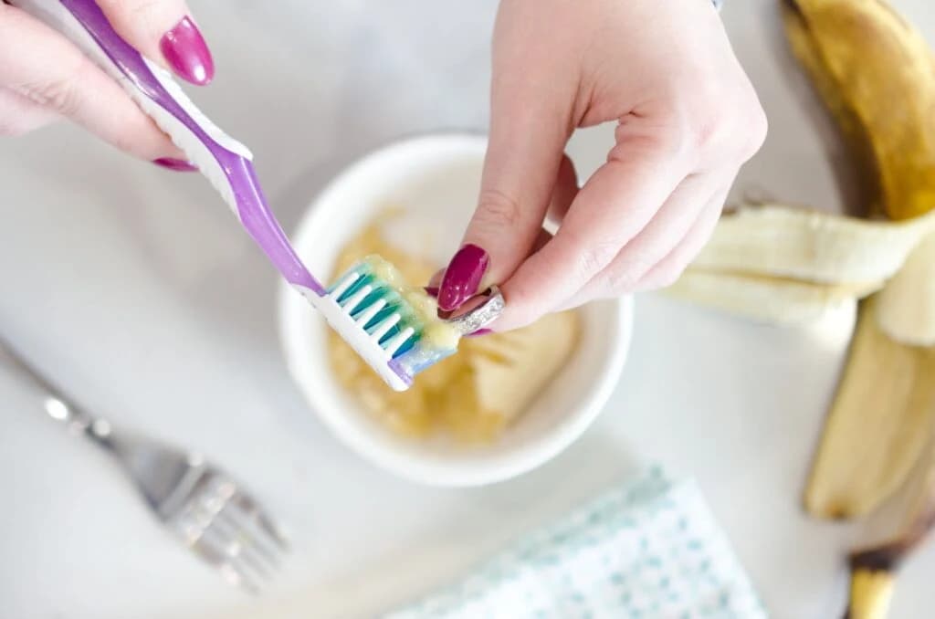 25 Uses of Banana Peels you Probably Ignored