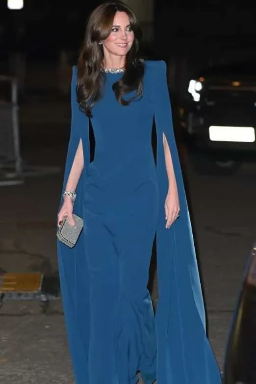 Kate Middleton – 5’9″ – 121 Lbs