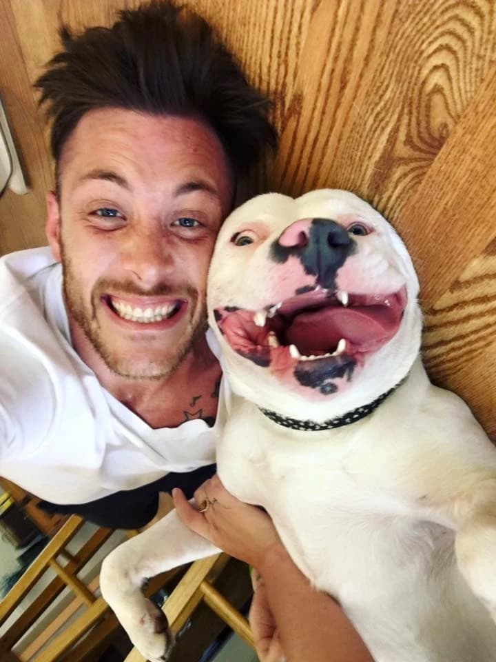 This Man Took a Selfie With His Dog And The Police Showed Up Immediately