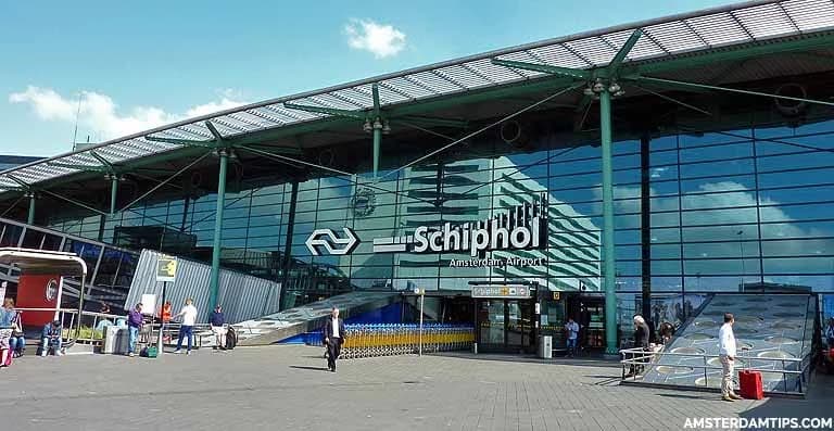 Top 15 Most Comfortable & Luxurious Airports In the World