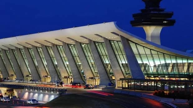 Top 15 Most Comfortable & Luxurious Airports In the World