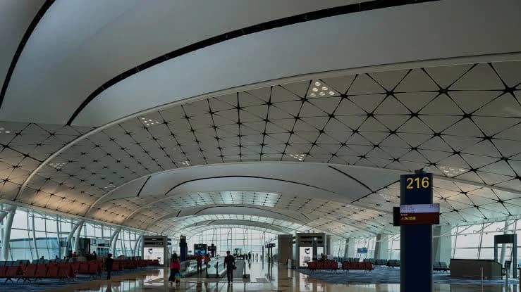 Top 15 Most Comfortable & Luxurious Airports In the World