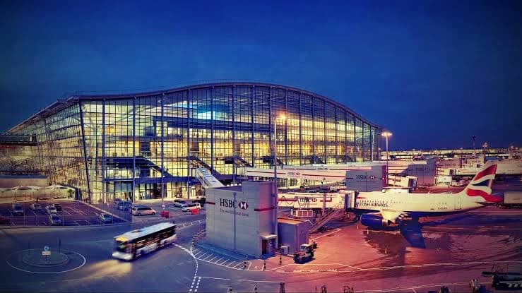 Top 15 Most Comfortable & Luxurious Airports In the World